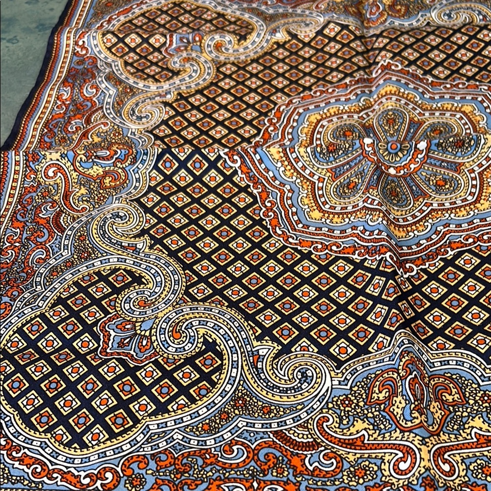 Vintage Paisley Silk Scarf - Picture 3 of 7